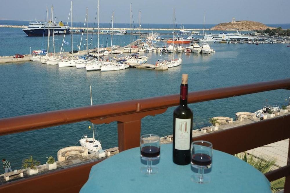 Naxos City Hotel Coronis מראה חיצוני תמונה