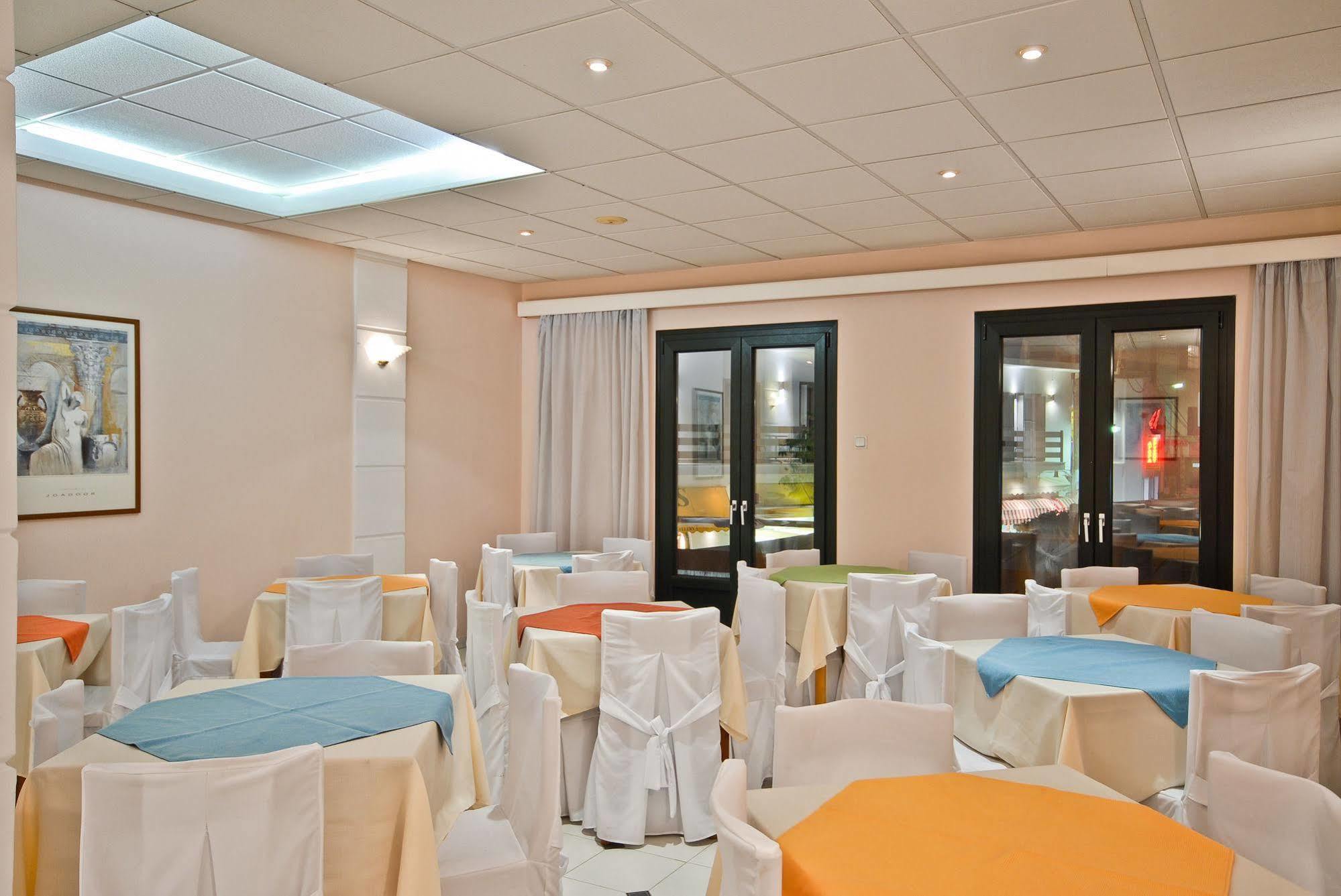 Naxos City Hotel Coronis מראה חיצוני תמונה